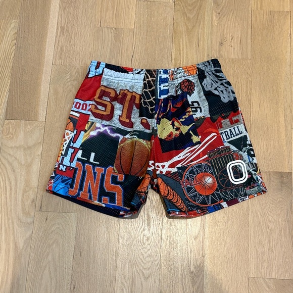 Men's basketball themed Overtime shorts - Picture 2 of 5